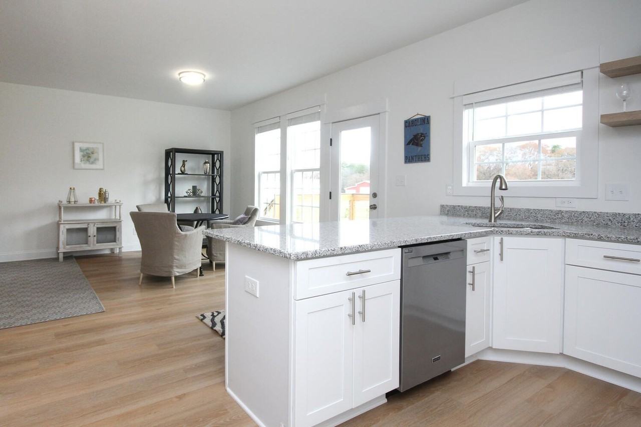 1096 Startown Rd - Photo 6 of 50