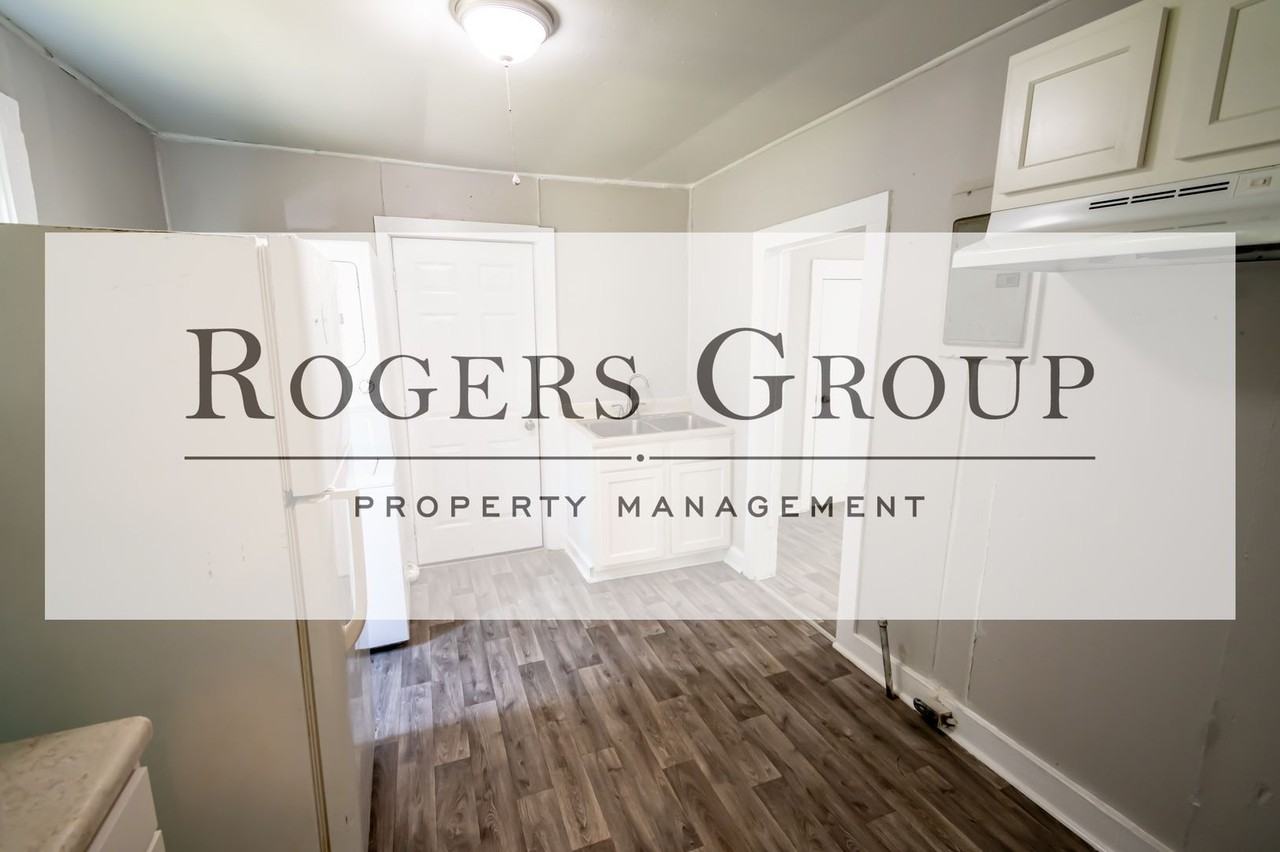 843 Vaughan St - Photo 3 of 9