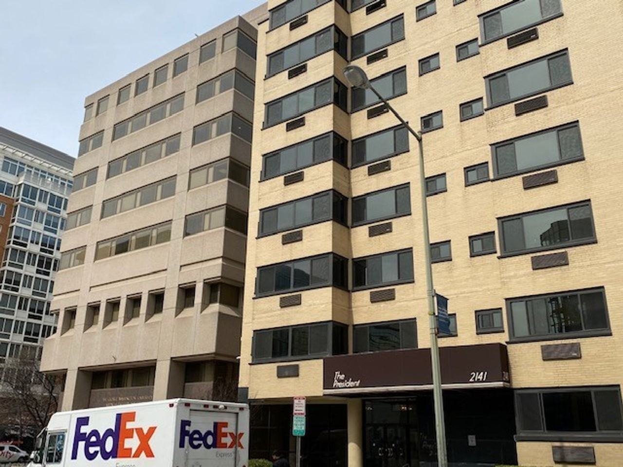 2141 I St Nw #402