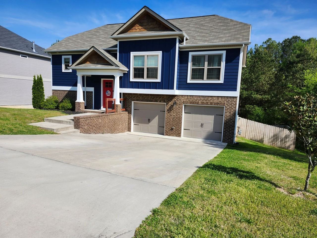 623 Hatch Trl - Photo 2 of 3