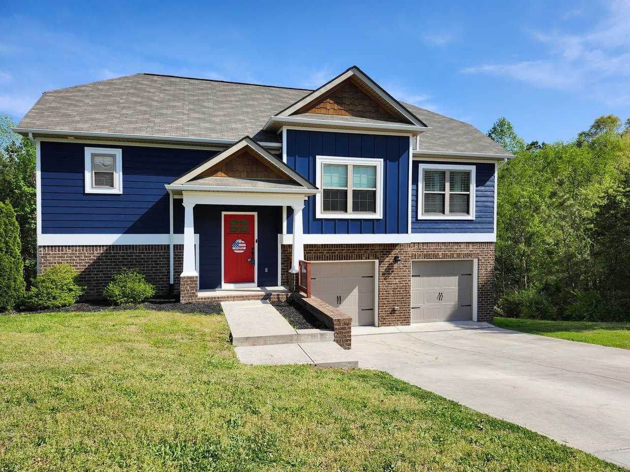 623 Hatch Trl - Photo 3 of 3