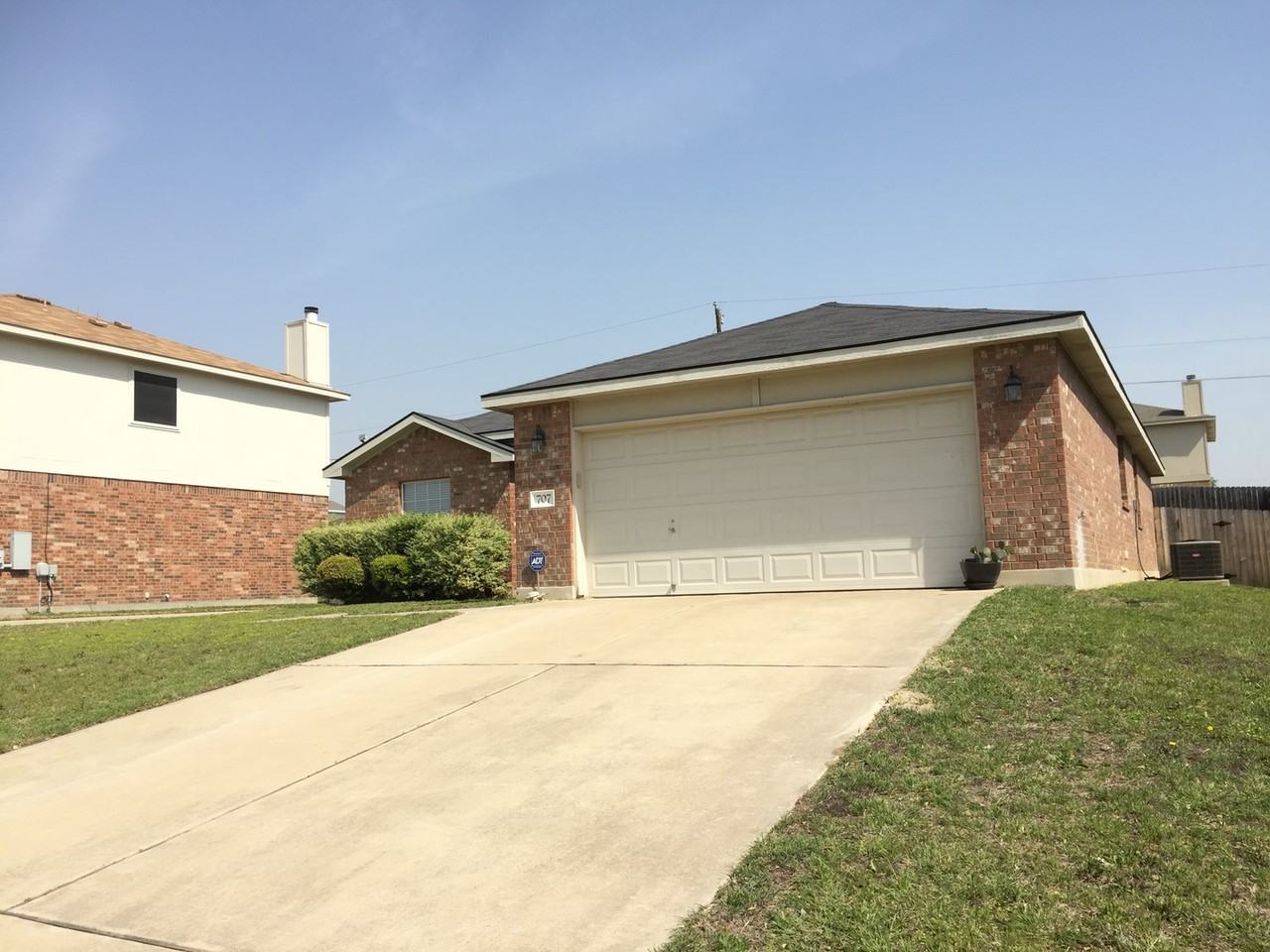 707 Bighorn Dr - Photo 2 of 28