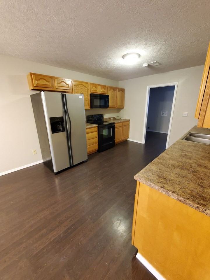 24539 True Dr - Photo 6 of 33
