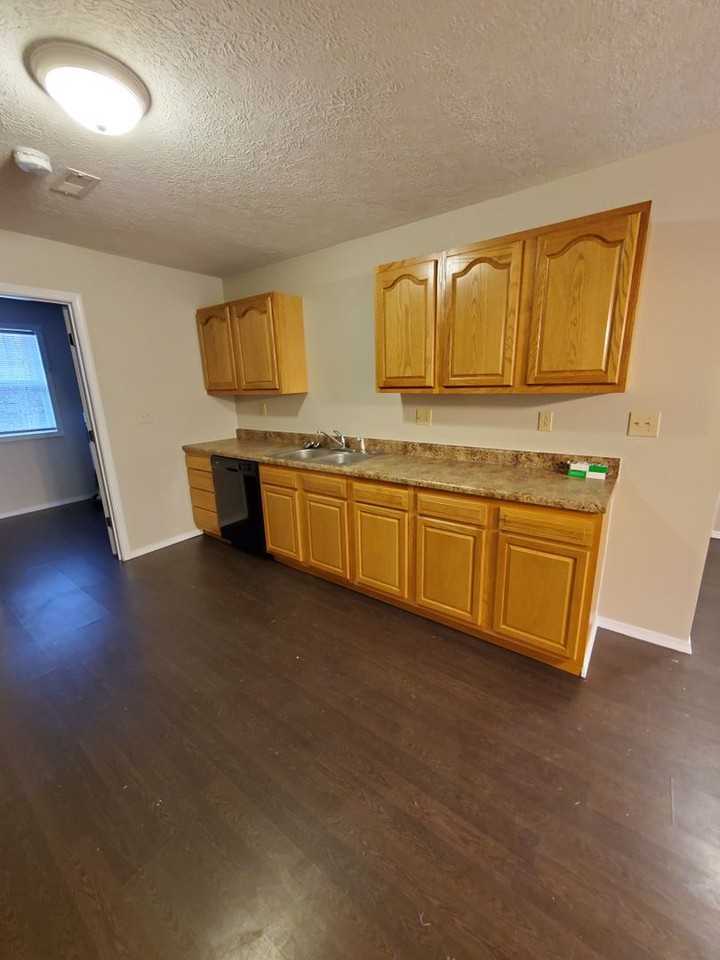 24539 True Dr - Photo 3 of 33