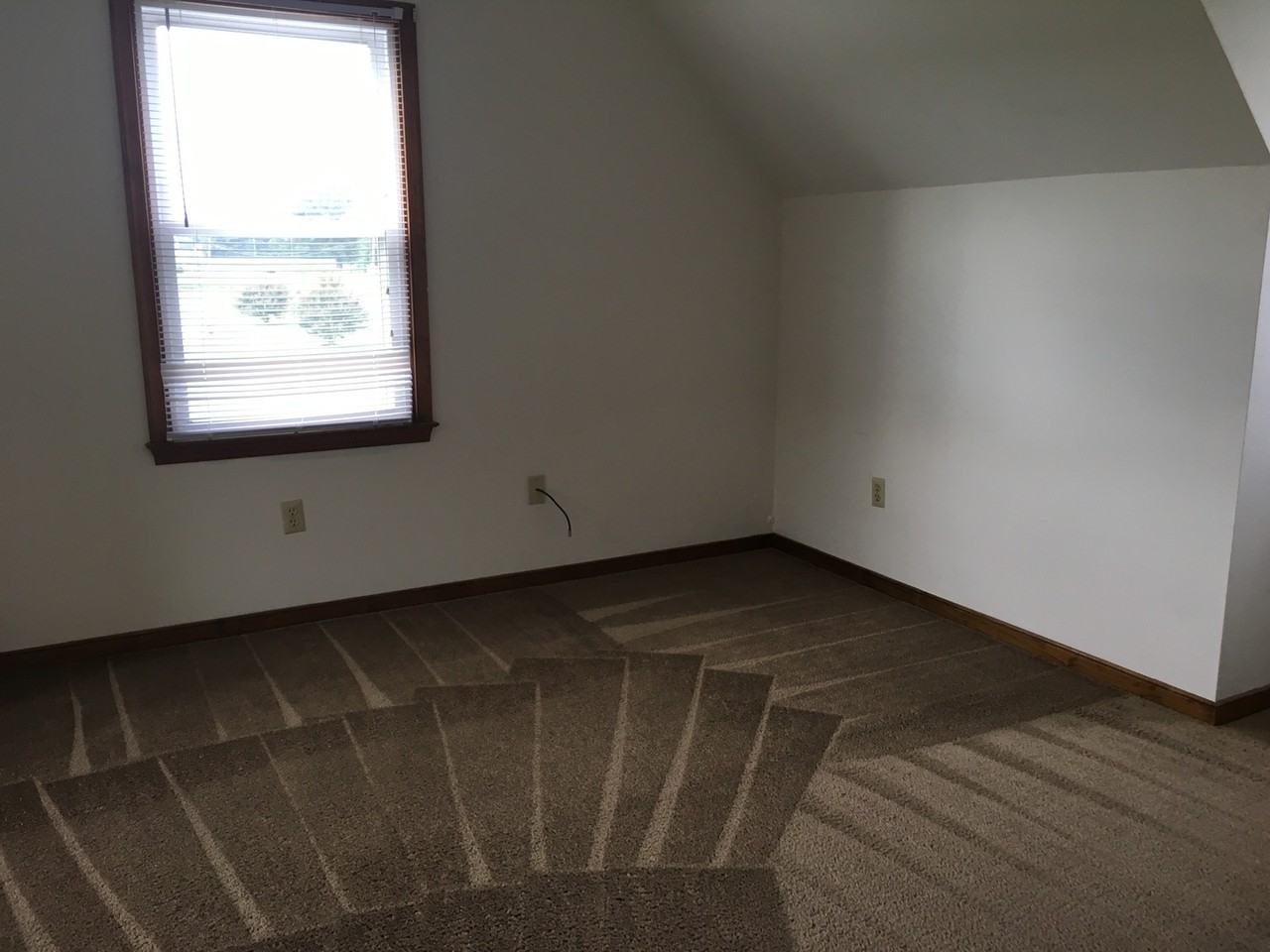 5300 Prince George Dr - Photo 3 of 8
