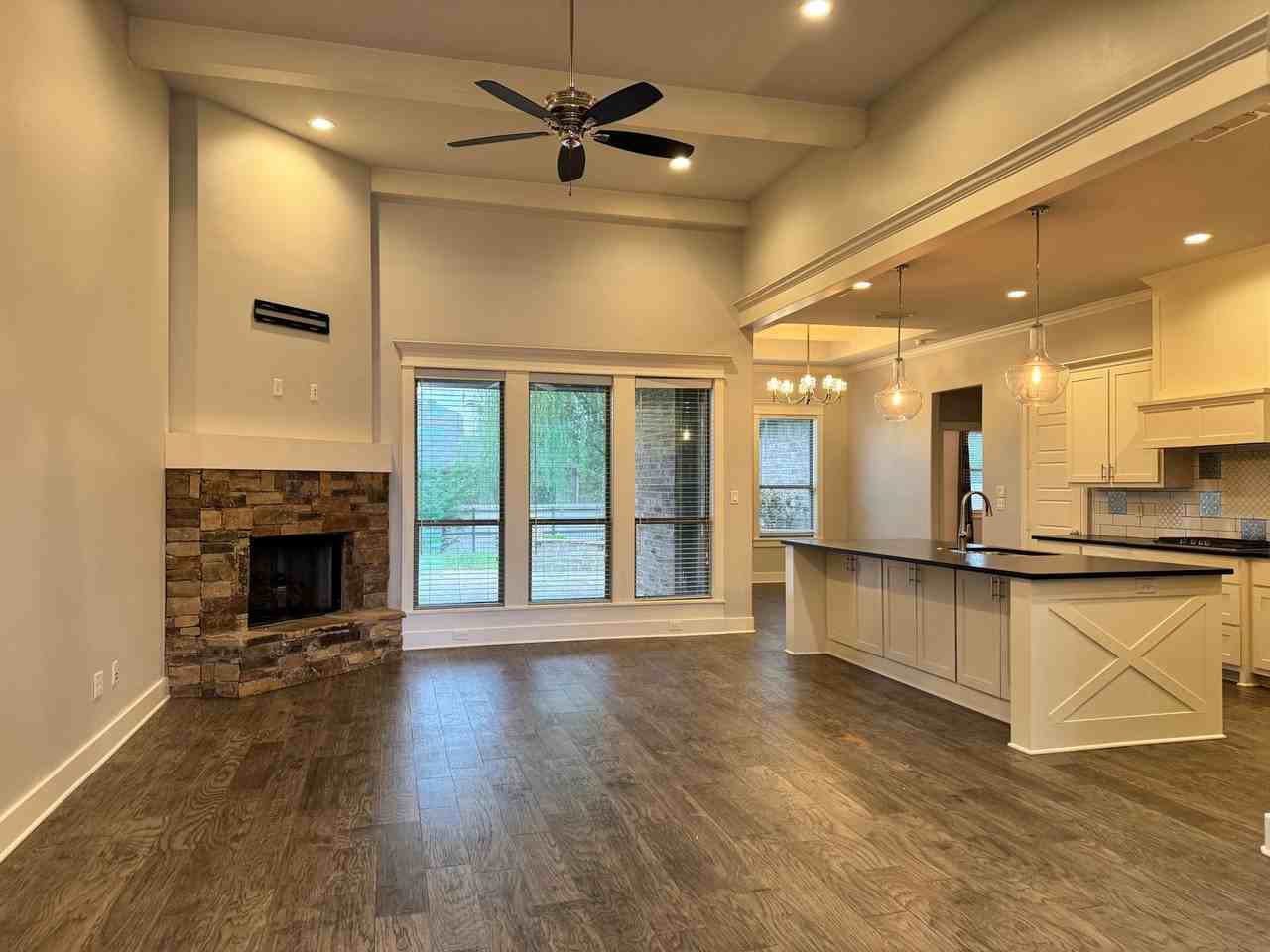 7315 Rolling Acres Pl - Photo 4 of 41
