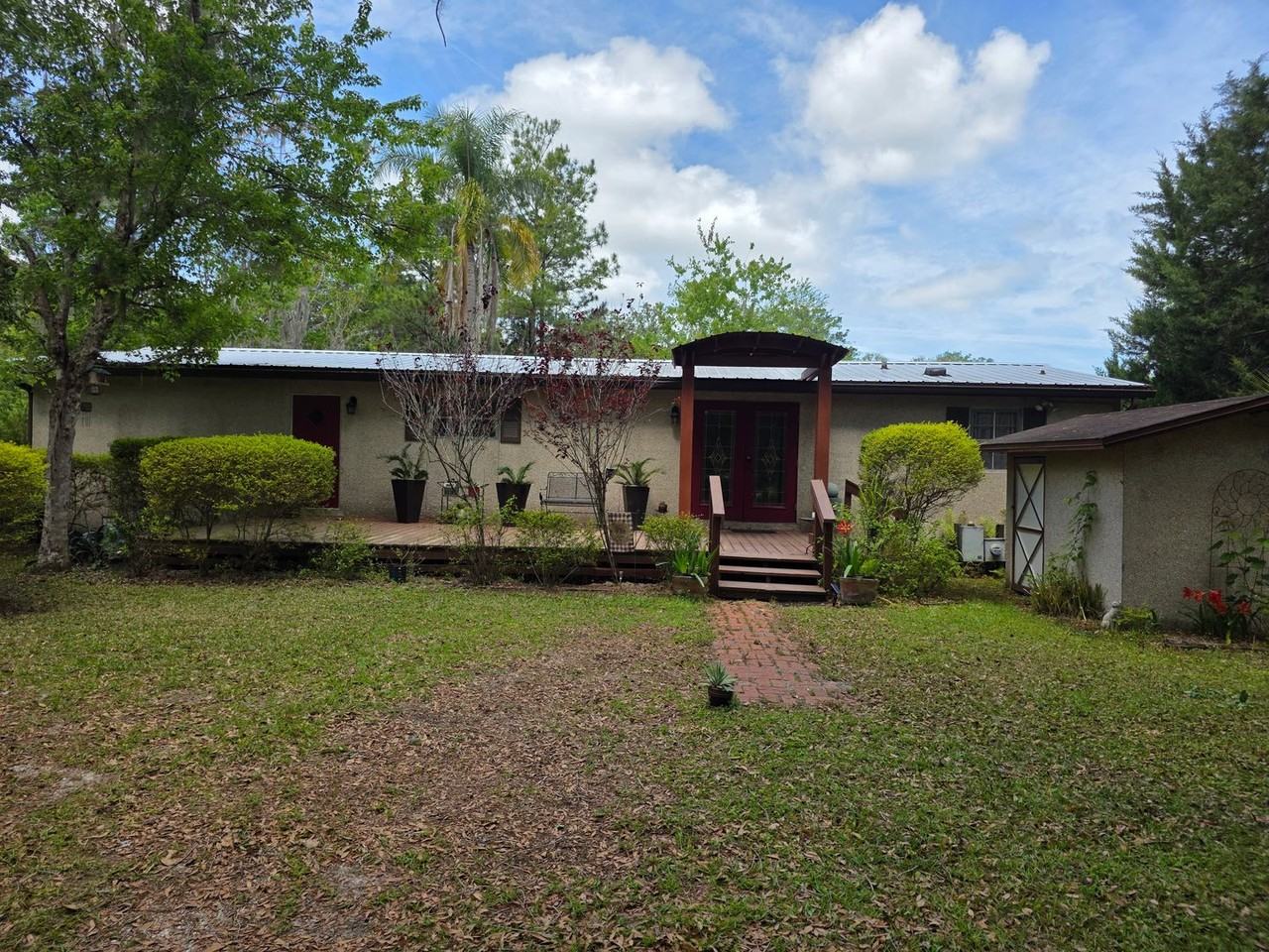 6924 Ne 223rd St - Photo 2 of 26