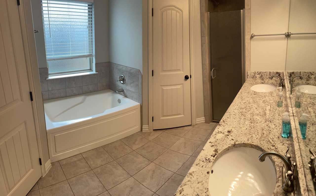 700 E Walcott St #NA - Photo 3 of 5