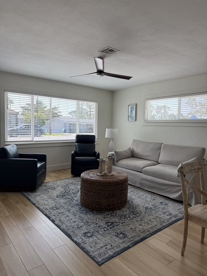 908 Harbor Dr S #NA - Photo 3 of 14