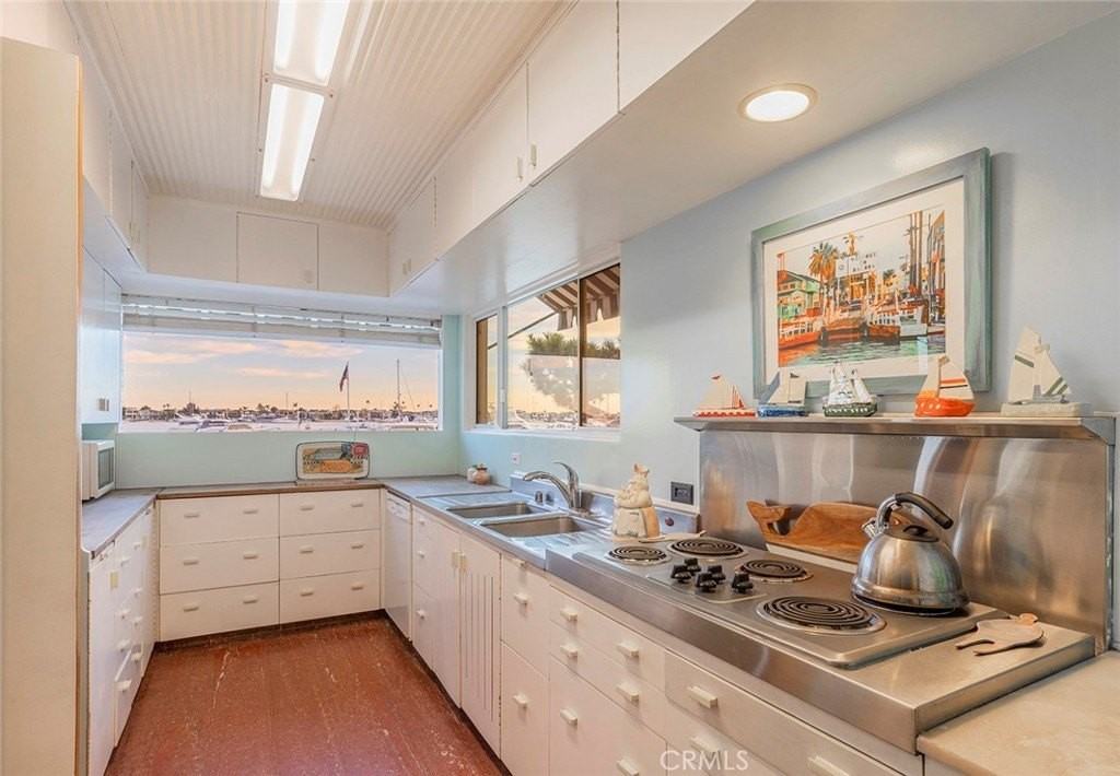 1402 S Bay Front - Photo 7 of 30