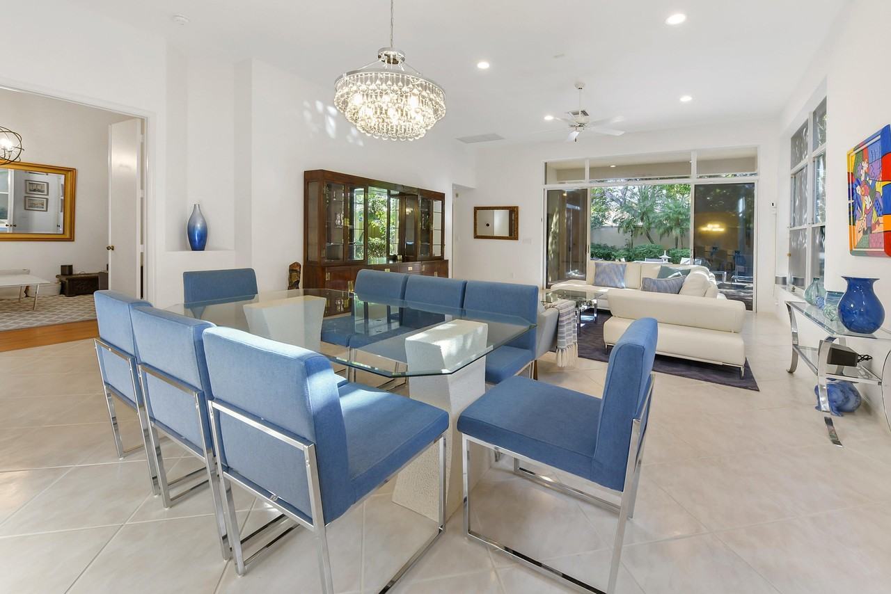 6606 Northwest 23rd Terrace - Photo 4 of 21