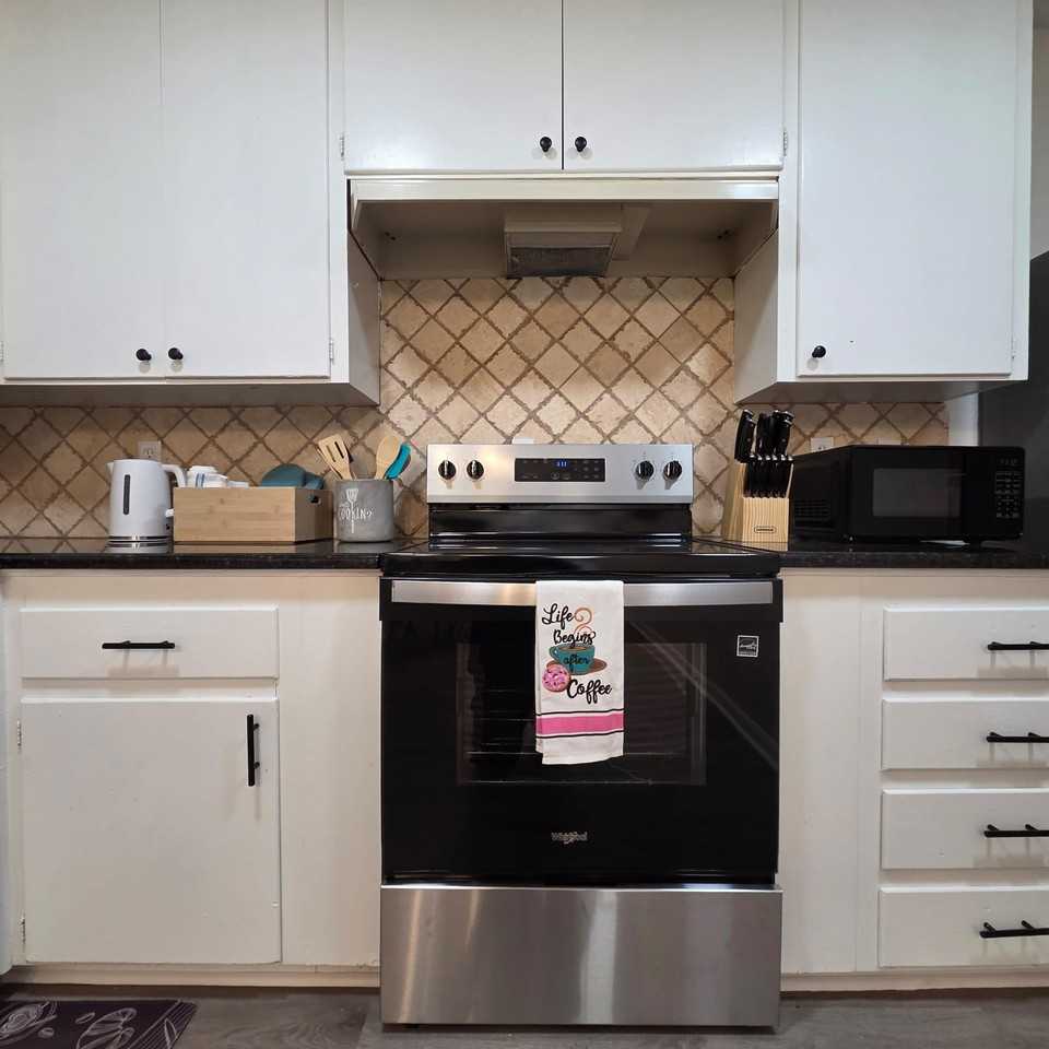 Leader Drive - Photo 6 of 12