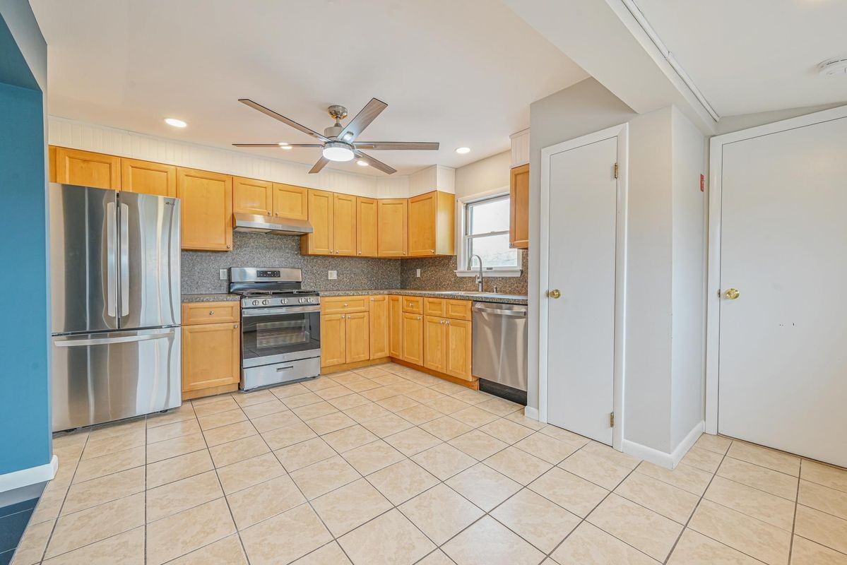 72 5th Ave ##2f - Photo 6 of 13