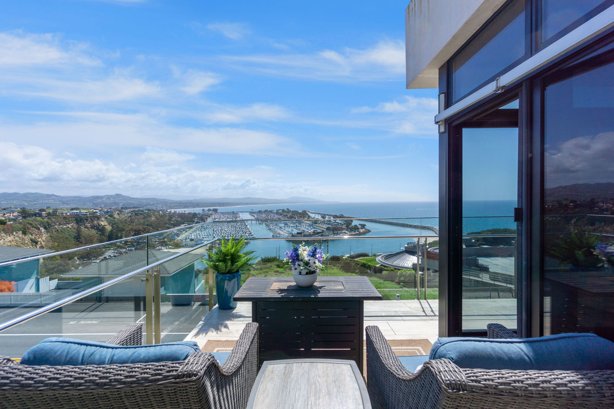 34403 Green Lantern St ##2 - Photo 2 of 33