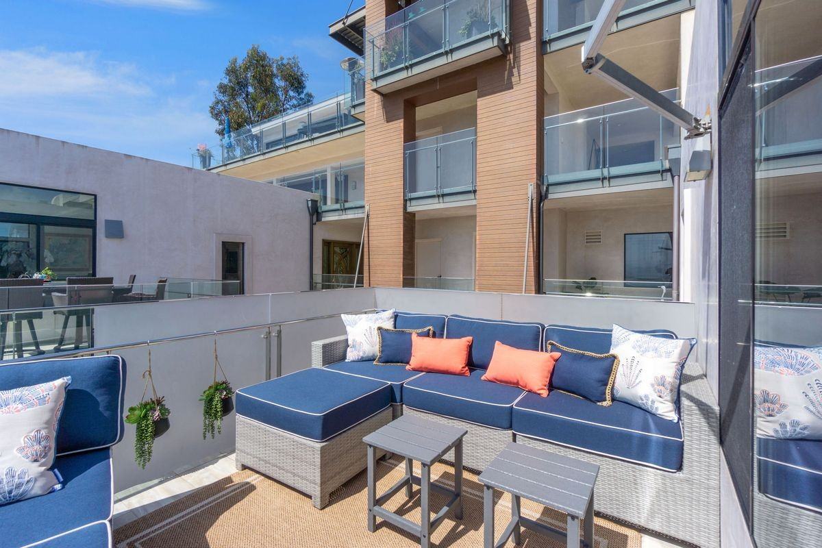 34403 Green Lantern St ##2 - Photo 6 of 33