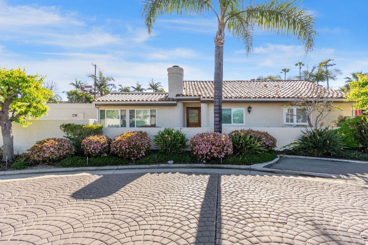 24232 Porto Verde - Photo 2 of 25