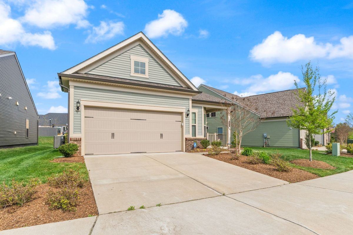 16136 Pink Poppy Way - Photo 2 of 26