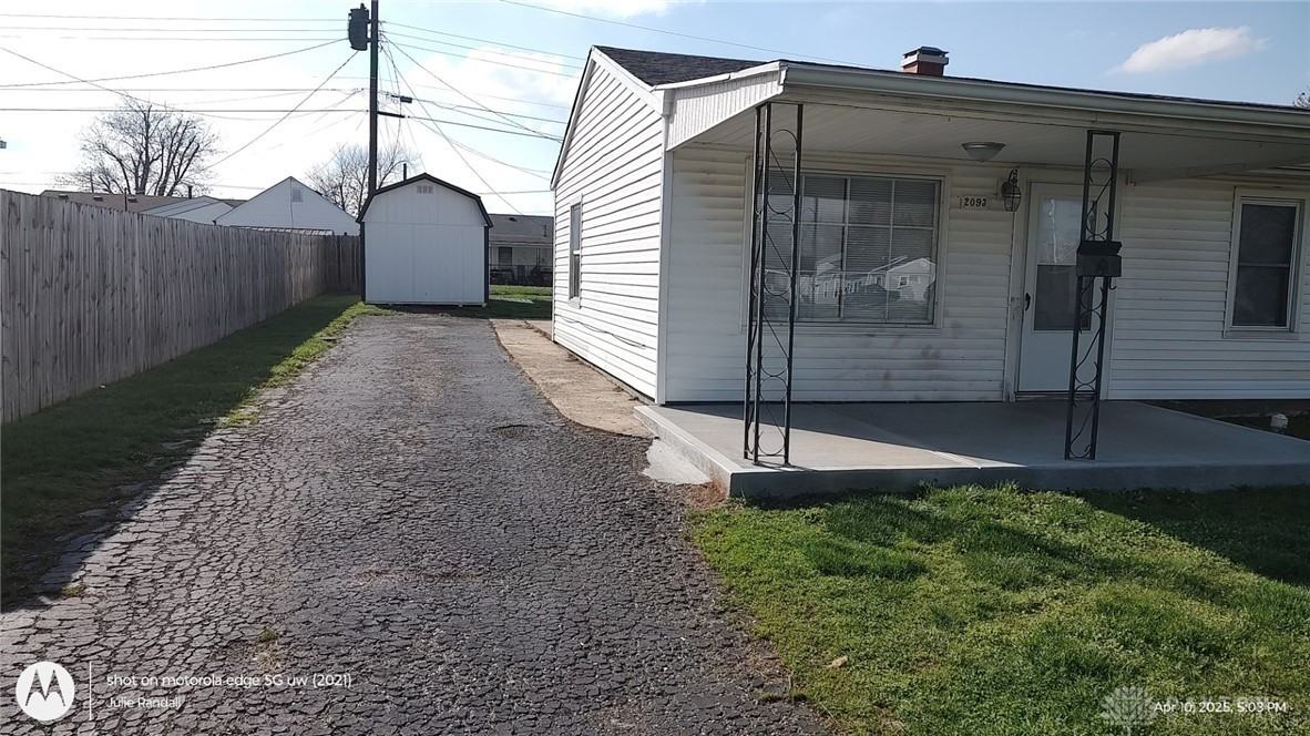 2093 Kylemore Dr - Photo 2 of 22