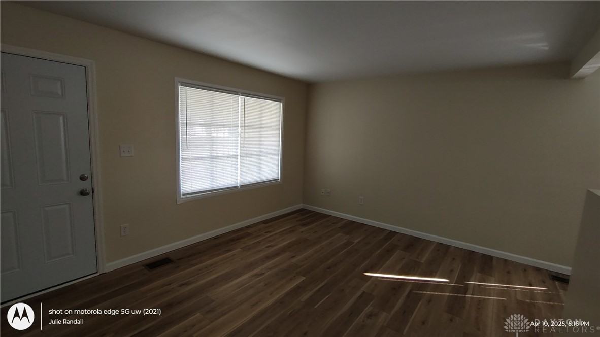 2093 Kylemore Dr - Photo 5 of 22