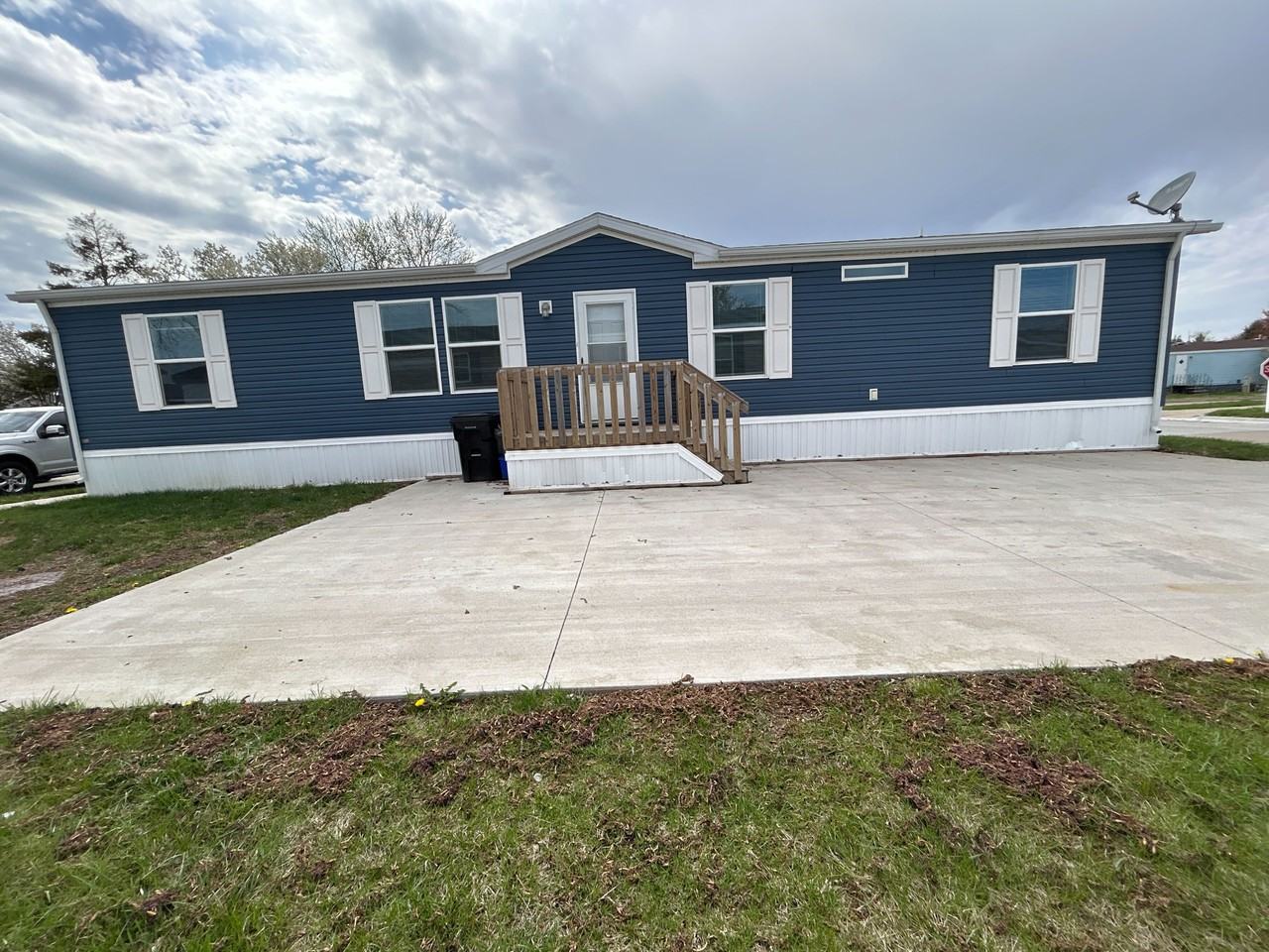 317 Se Autumn Park Dr #77 - Photo 3 of 28