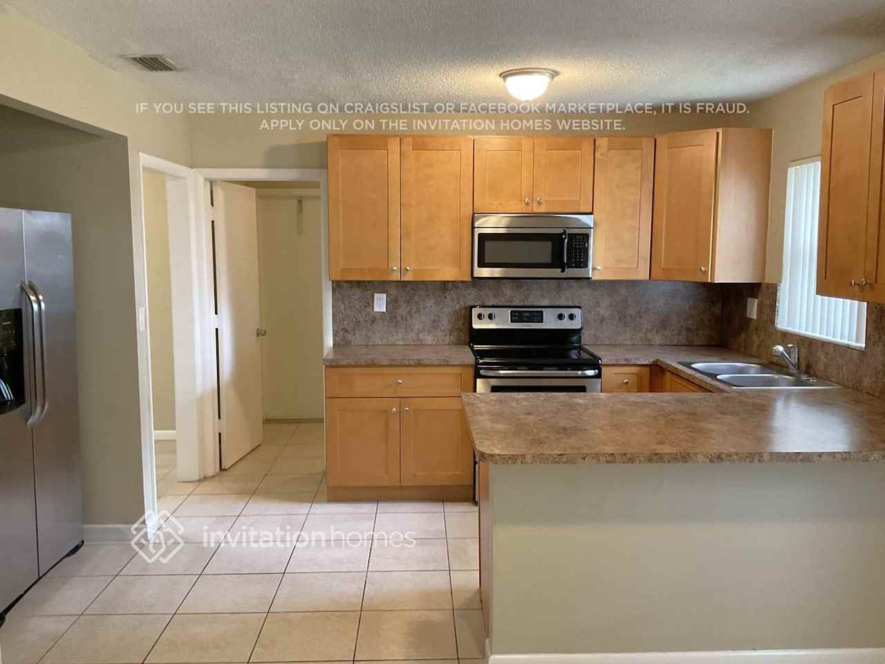 3921 Nw 4th Ct - Photo 4 of 14