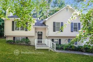 featured image of 462 Oak Landing Circle