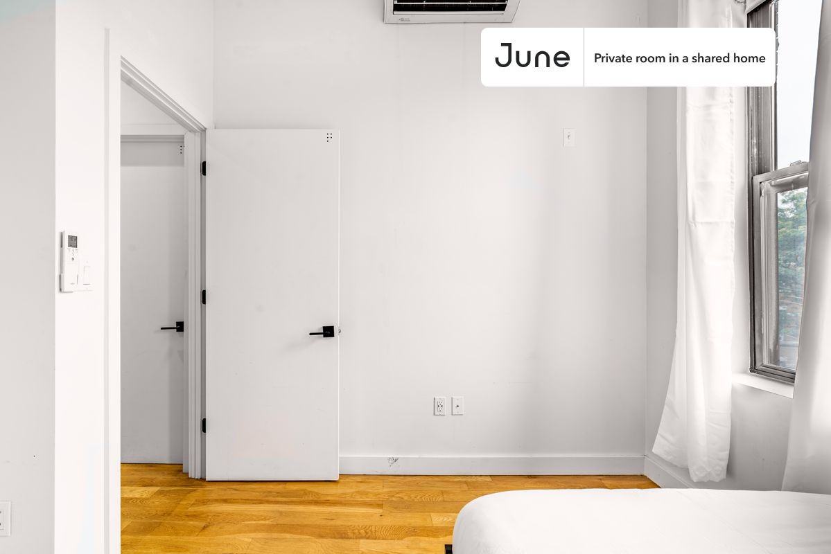 6047 68th Ave #A - Photo 5 of 18