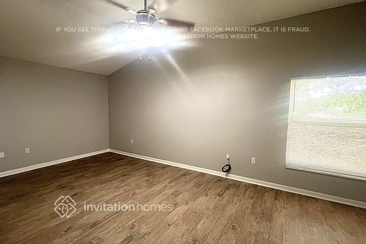 25136 Ironwedge Dr - Photo 3 of 7