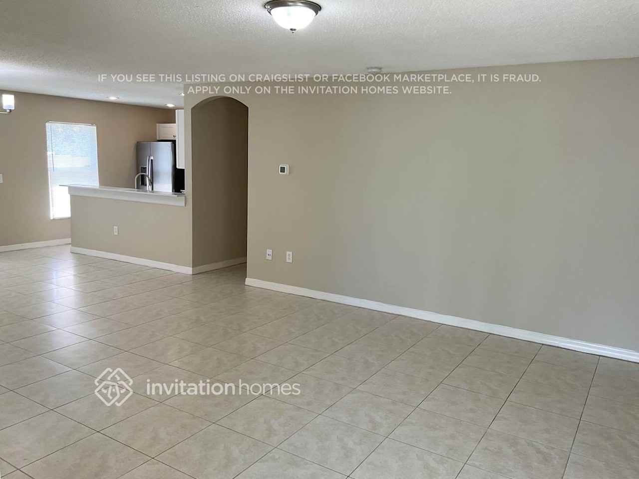 247 Southbridge Cir - Photo 3 of 11