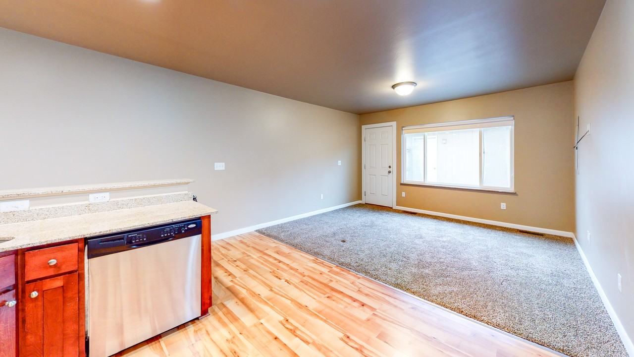 Strata Estates of Williston - Photo 5 of 27