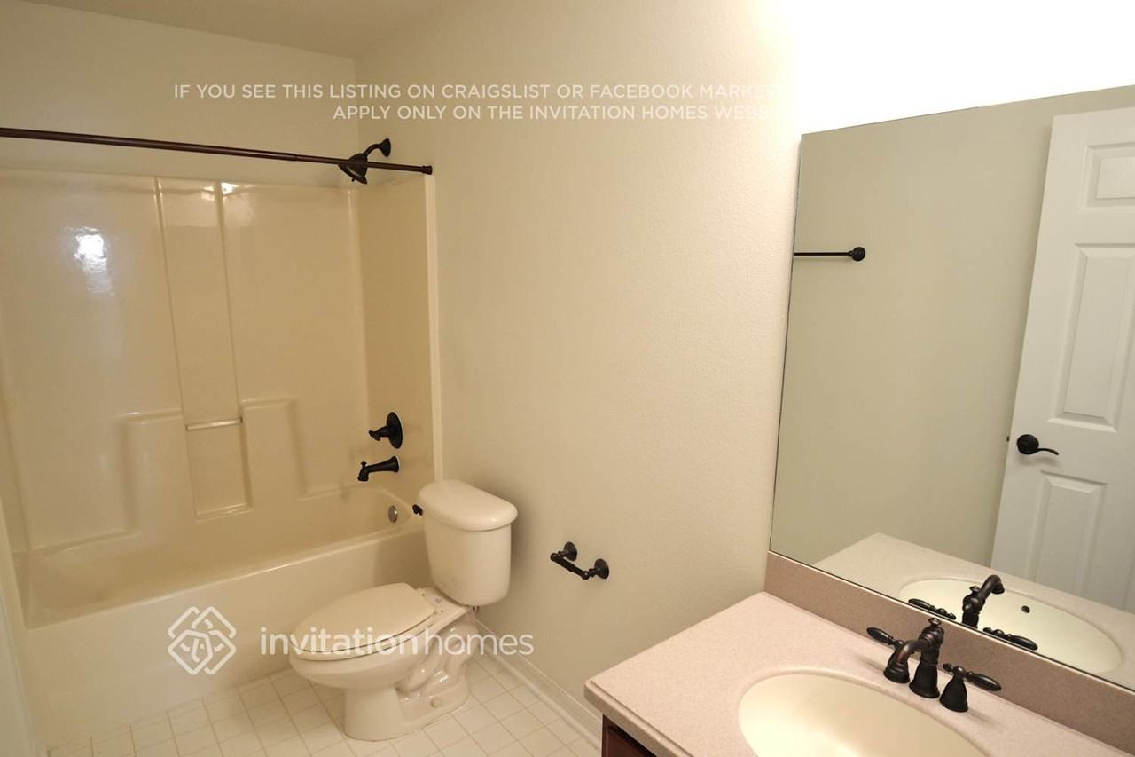 10507 Goshawk Pl - Photo 3 of 6