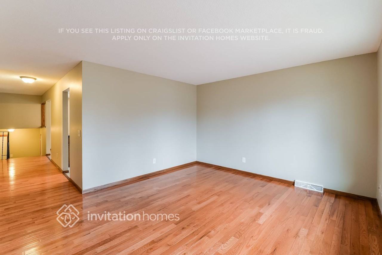 9532 Monroe St Ne - Photo 2 of 21