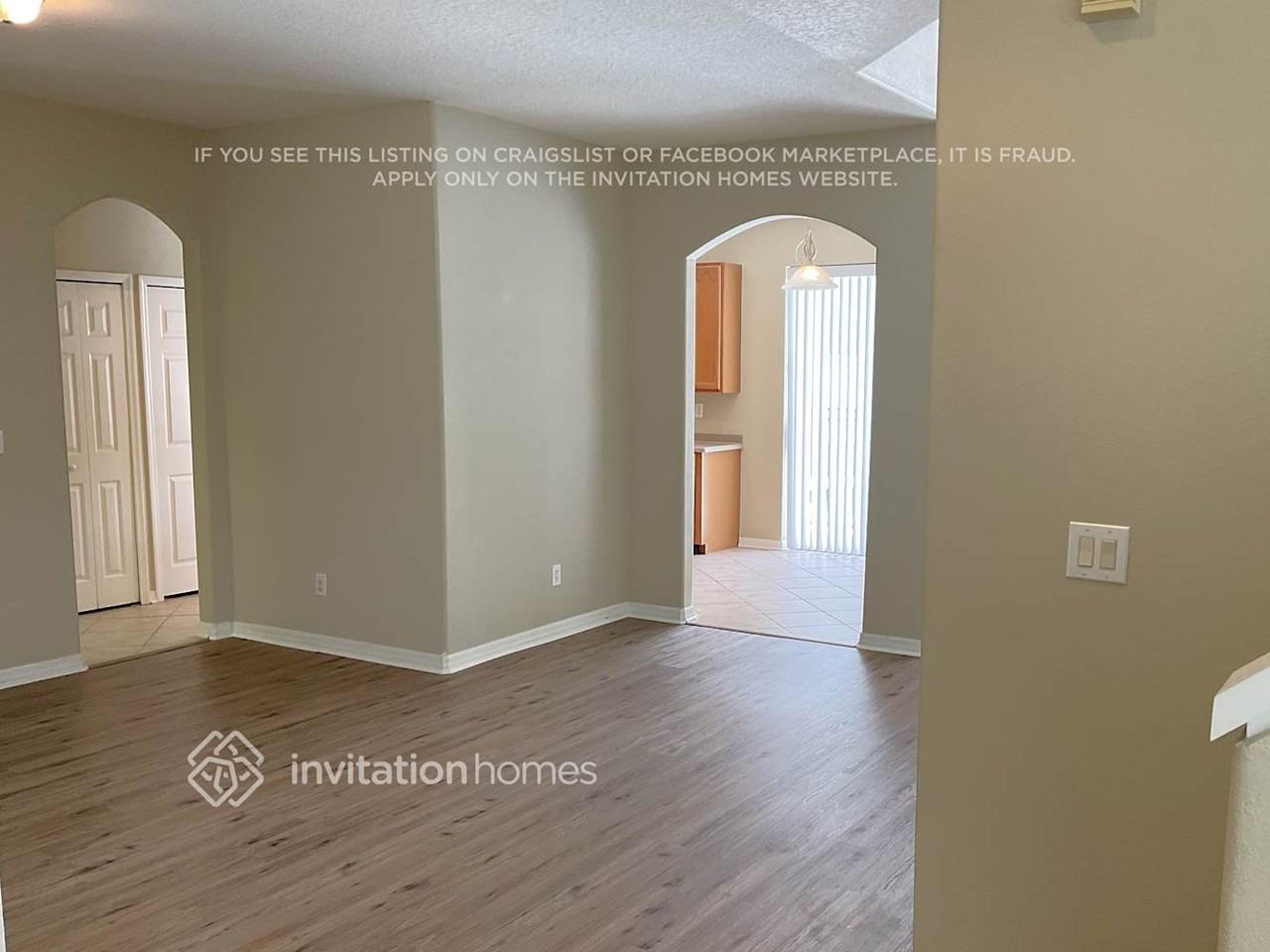 16345 Dinsdale Dr - Photo 4 of 20