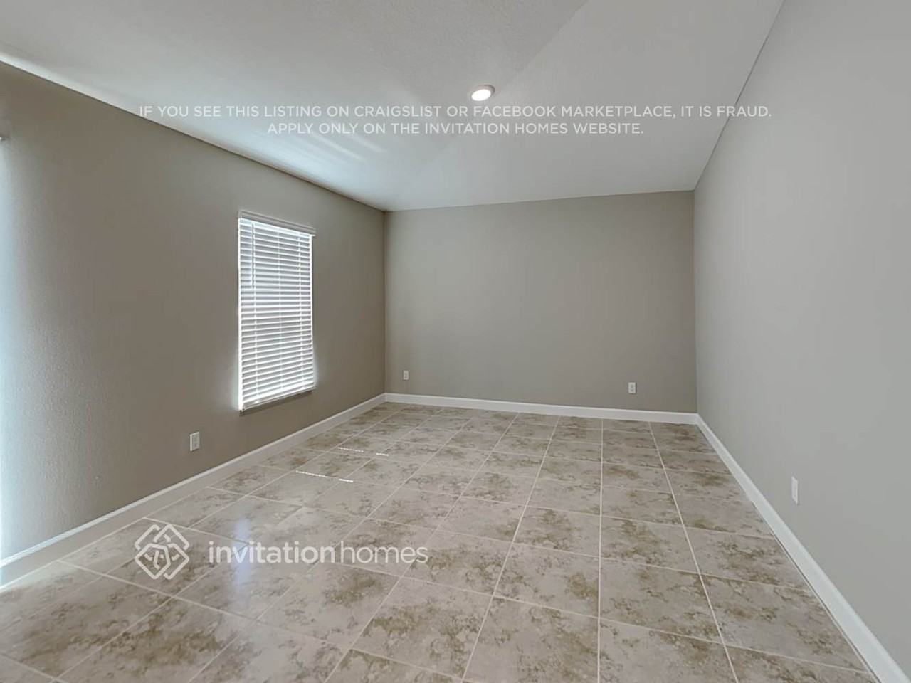 558 Oldenberg St Sw - Photo 4 of 19