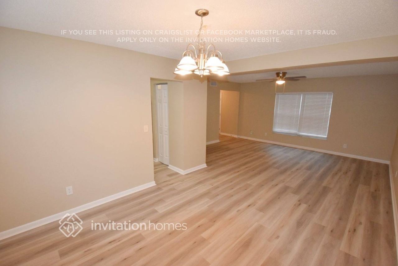 12513 Regency St - Photo 3 of 14