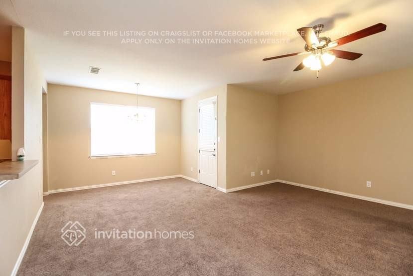 878 W Wintergreen Rd - Photo 3 of 18