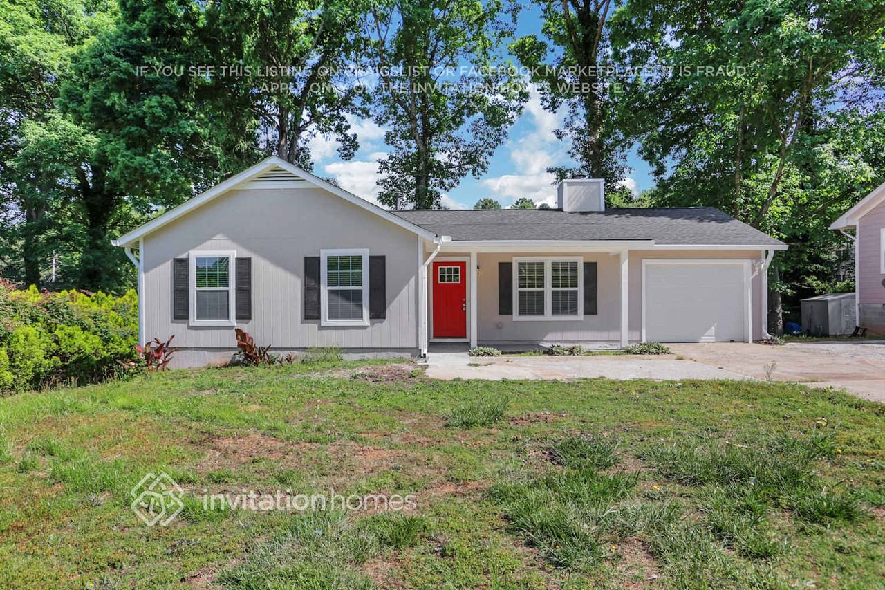 3987 Majestic Dr Sw - Photo 2 of 26