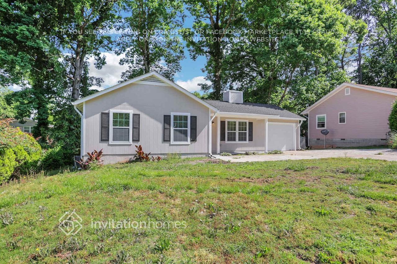 3987 Majestic Dr Sw - Photo 3 of 26