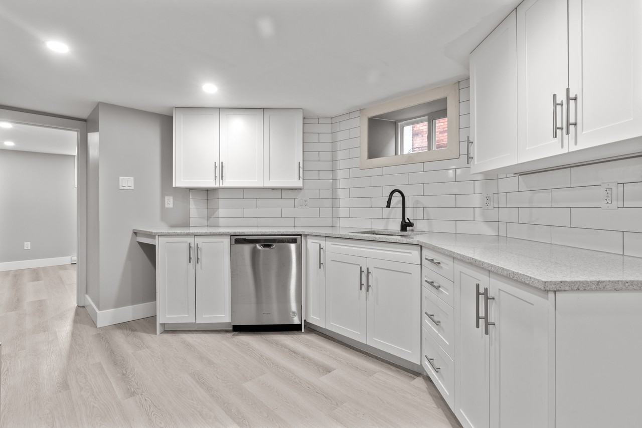 190 Glebe Avenue - 1 - Photo 3 of 25