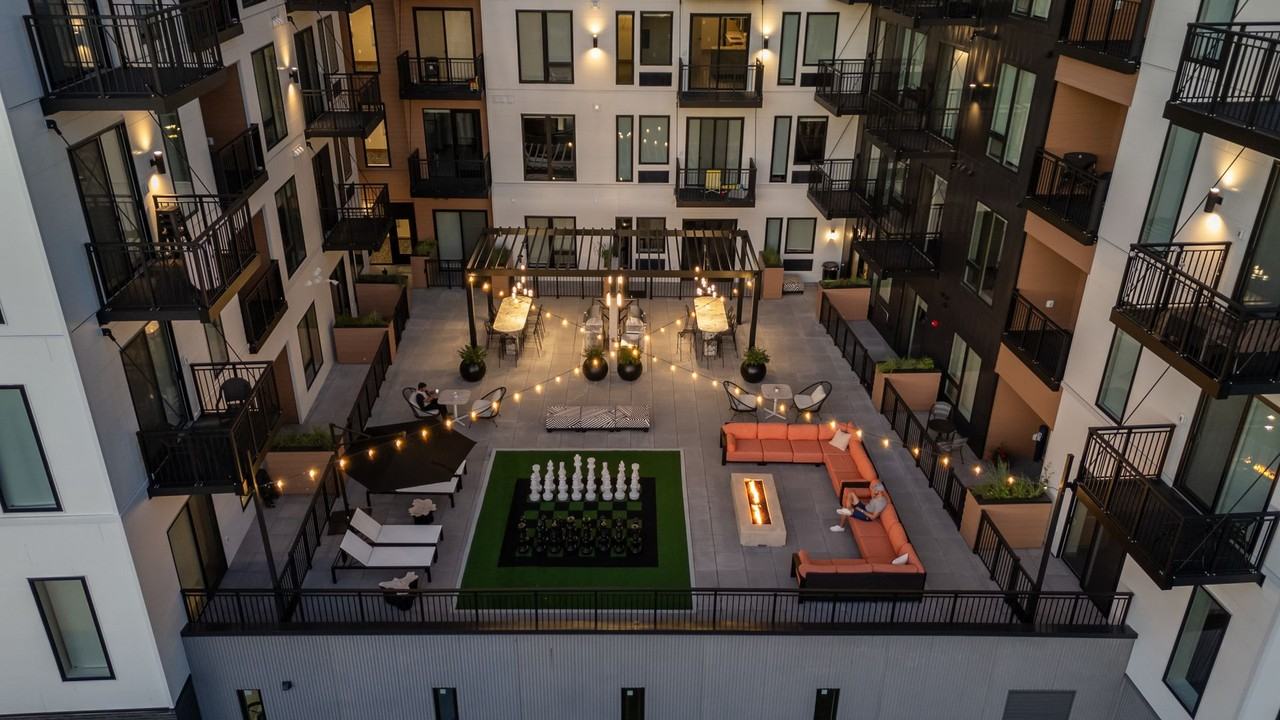 Flats on 94 - Photo 7 of 42