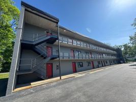 featured image of 1555 Chestnut St