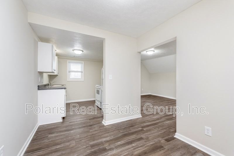 522 N Lebanon St #4 - Photo 6 of 26