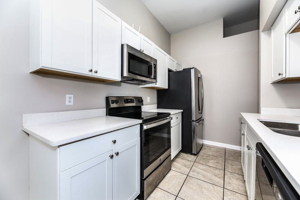 7619 Pimmit Hills Dr - Photo 6 of 16