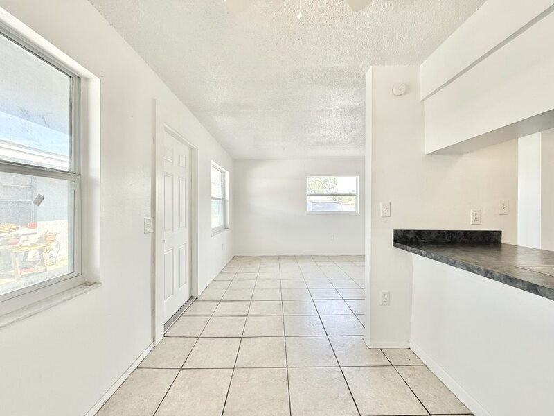 3716 137th Ave - Photo 6 of 36