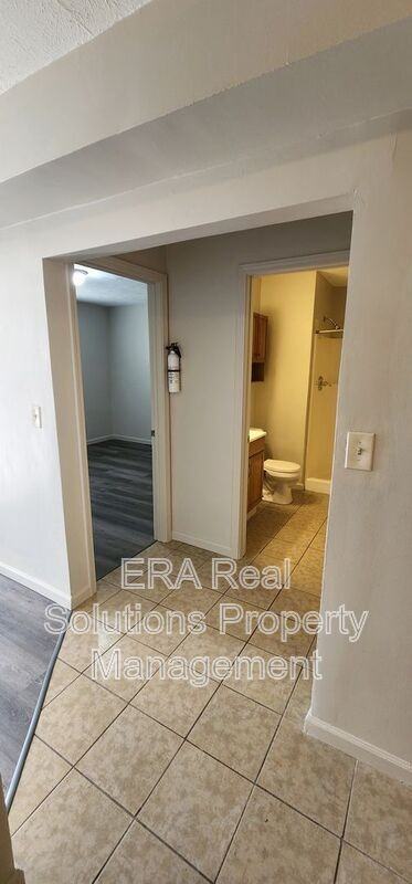 216 W Temple St - Photo 7 of 11