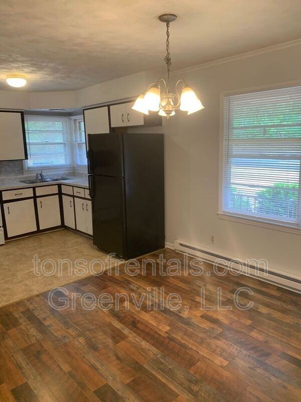 3842 S Pine St - Photo 4 of 13