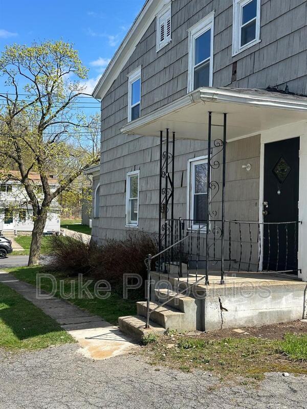 68 Orchard St #UP - Photo 2 of 26