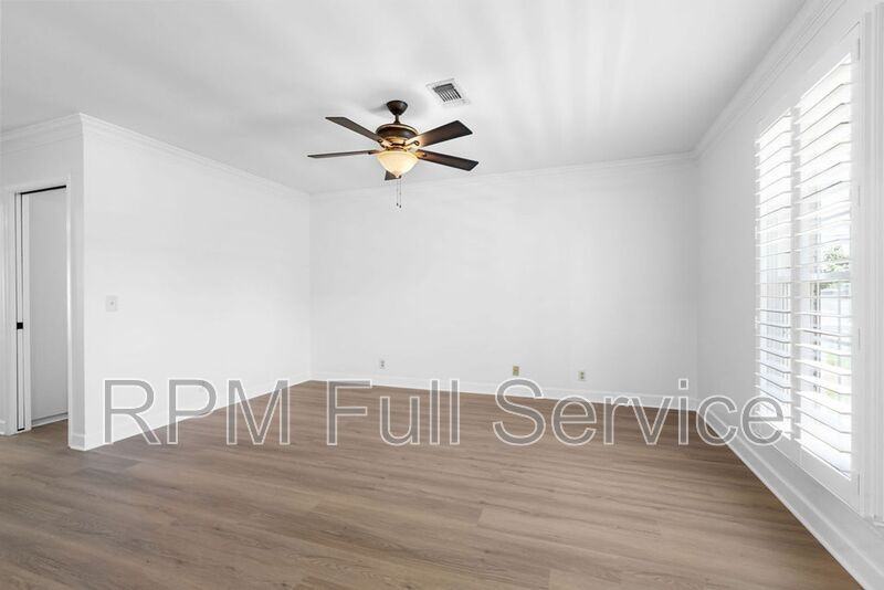 7518A Old Harding Pike - Photo 2 of 47