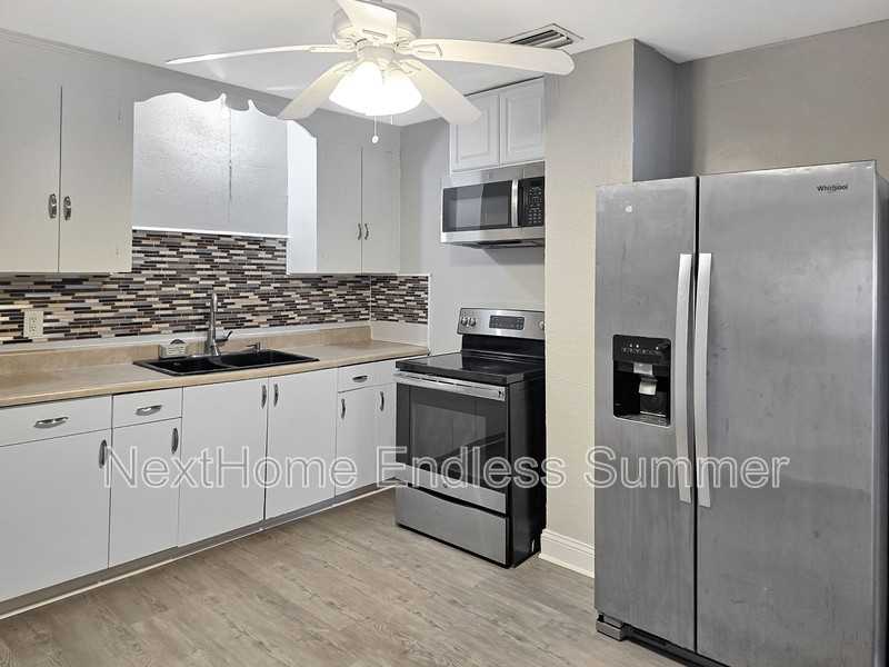 2524 Forest Blvd - Photo 5 of 14