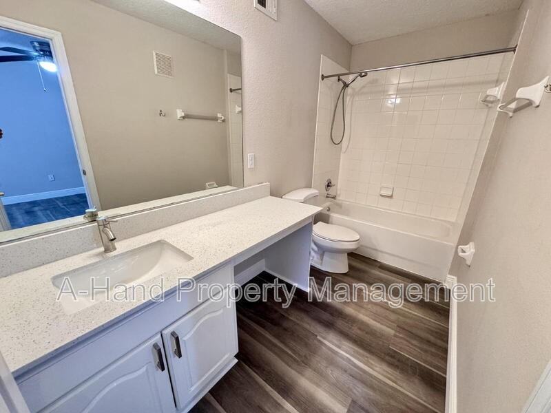 824 Washington Palm Loop #B - Photo 5 of 5